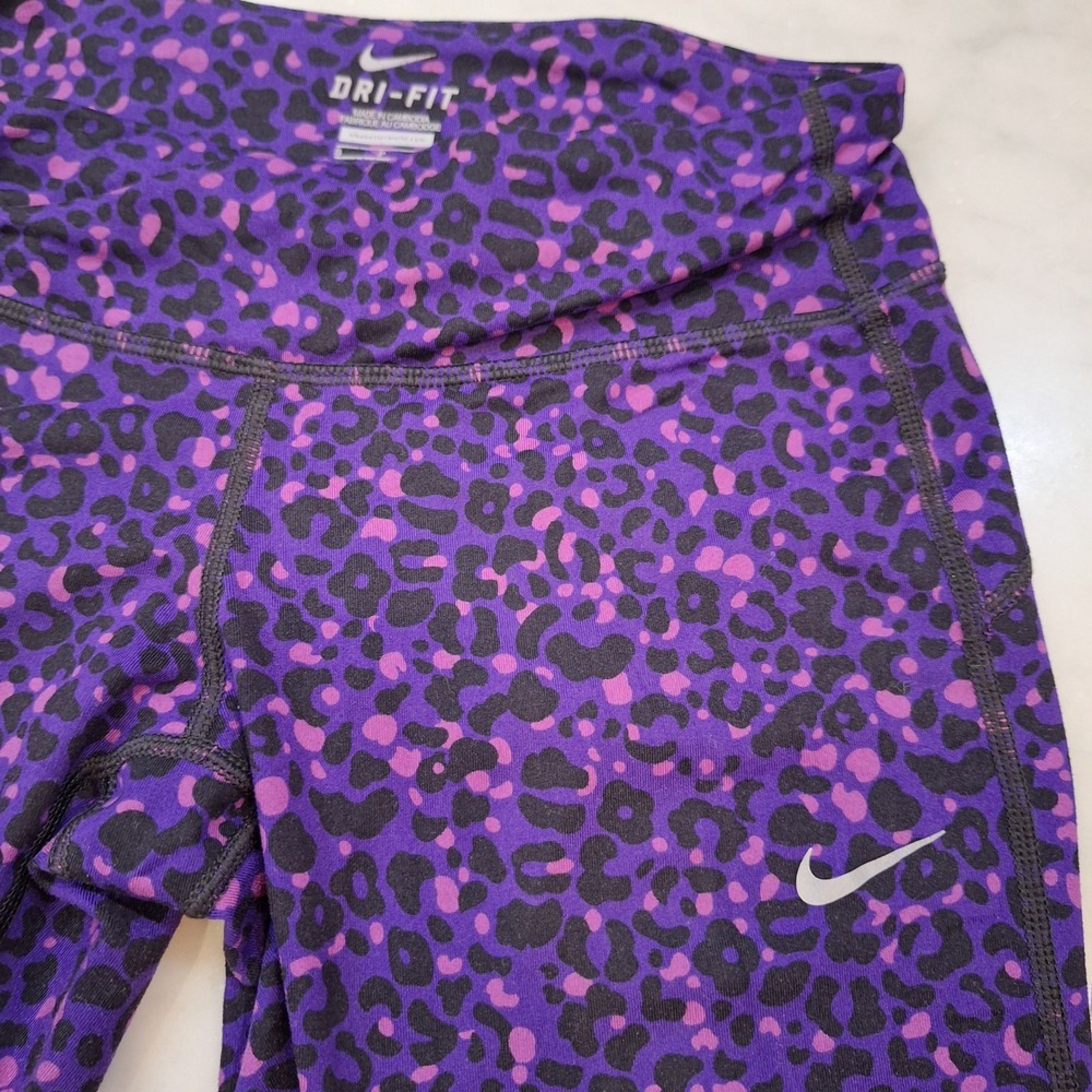 Nike Running Leggings Wom Sz S Purple Leopard Cheetah Print Dri-FIT‎ Capris Yoga